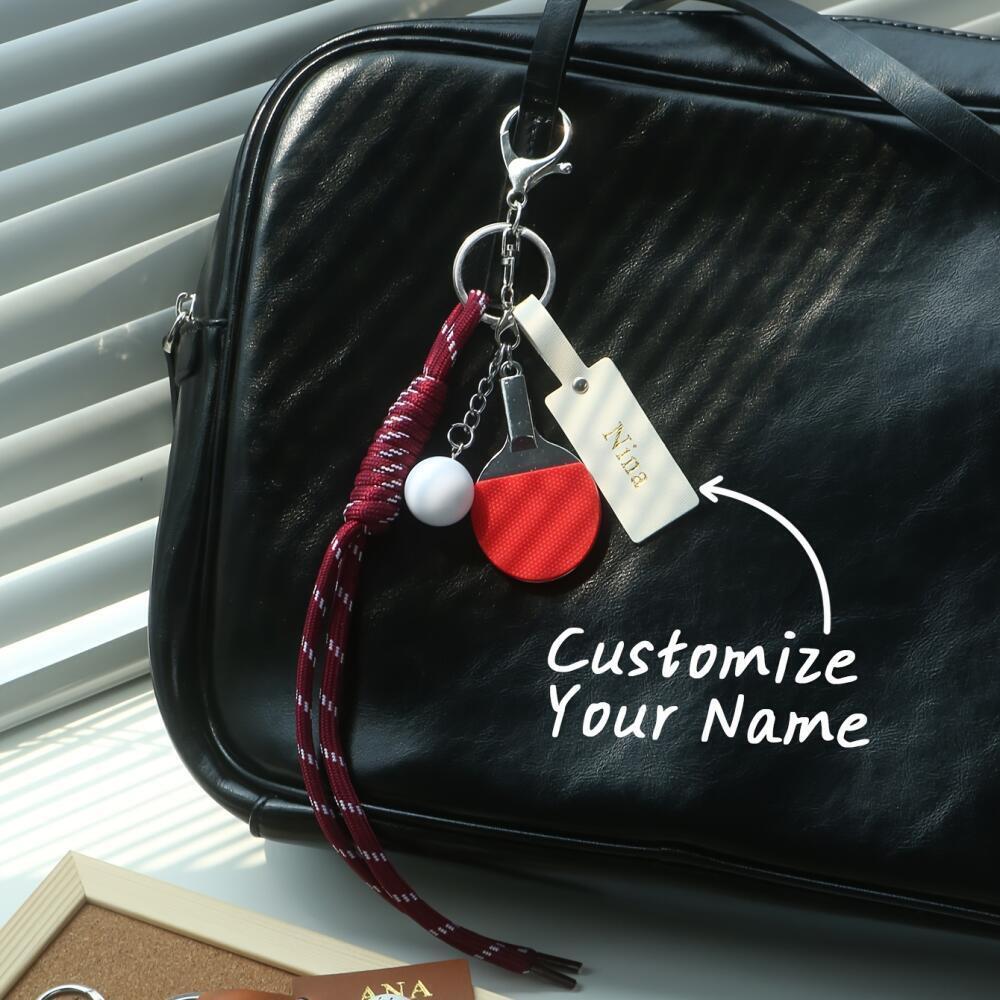 سلسلة مفاتيح رياضية مخصصة بالا - مراجعة Monogram Keychain Leather وسعره