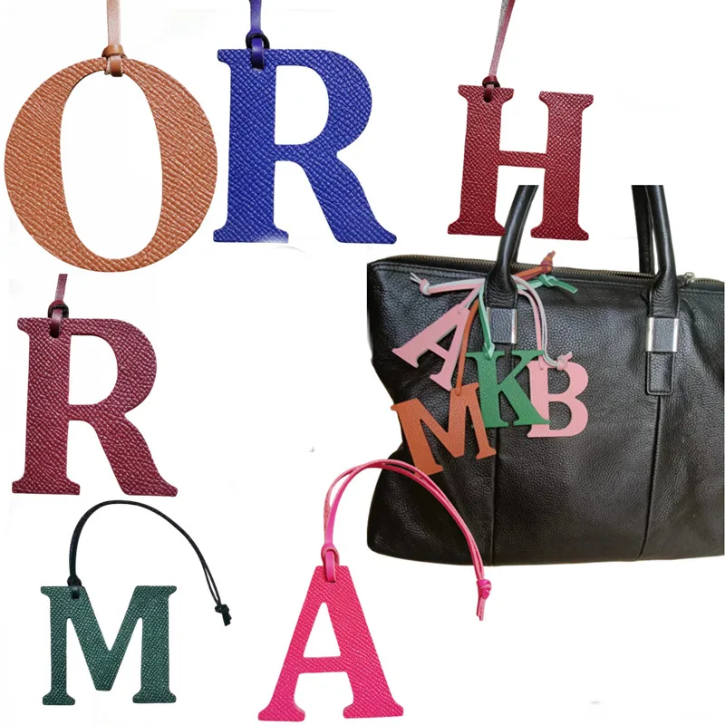 سلسلة مفاتيح من الجلد الطبيعي  - مراجعة Monogram Keychain Leather وسعره
