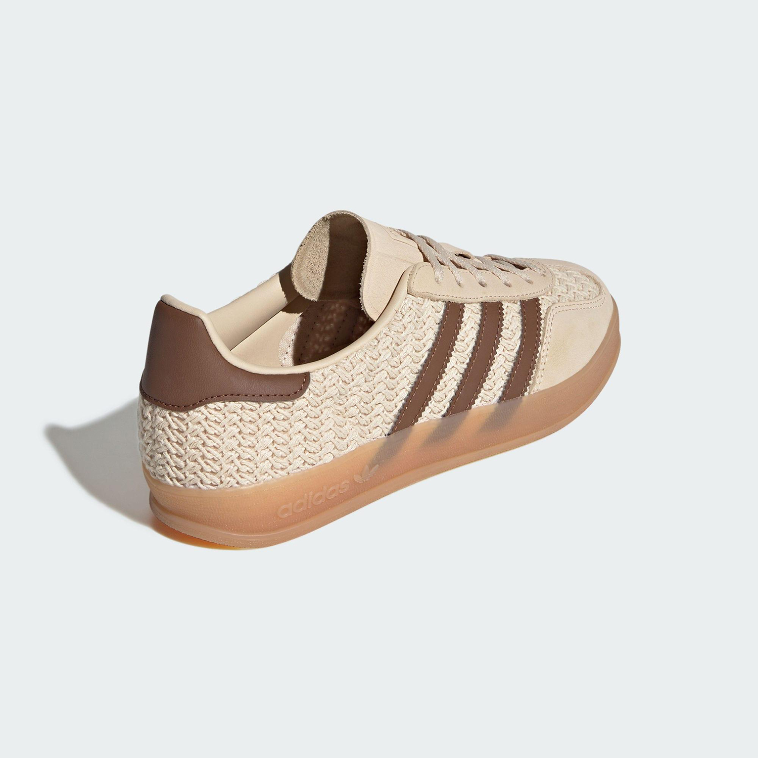 حذاء رياضي كاجوال كلاسيكي كلاس - مراجعة Adidas Shoes Samba وسعره